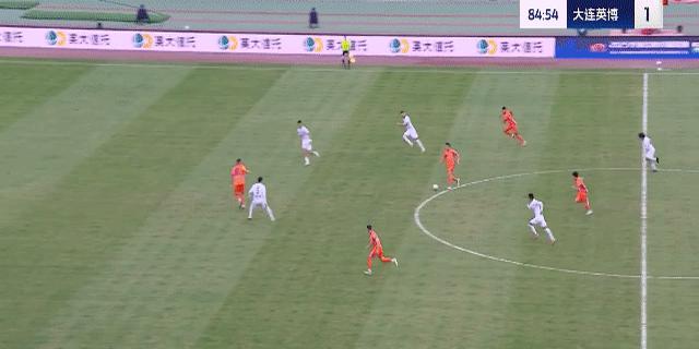 关于大连队在主场击败山西,破解对手防守的信息 关于大连队在主场击败山西,破解对手防守的信息
