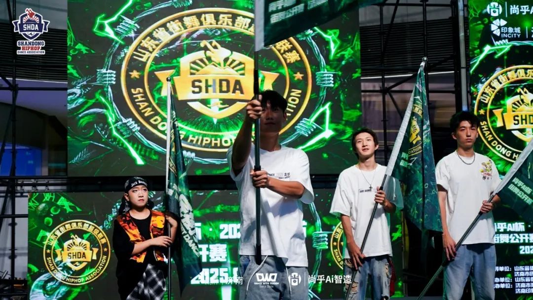 激情碰撞，豪门对阵，火花迸发的简单介绍