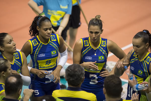 瑞士代表团在排球比赛中逆袭成功