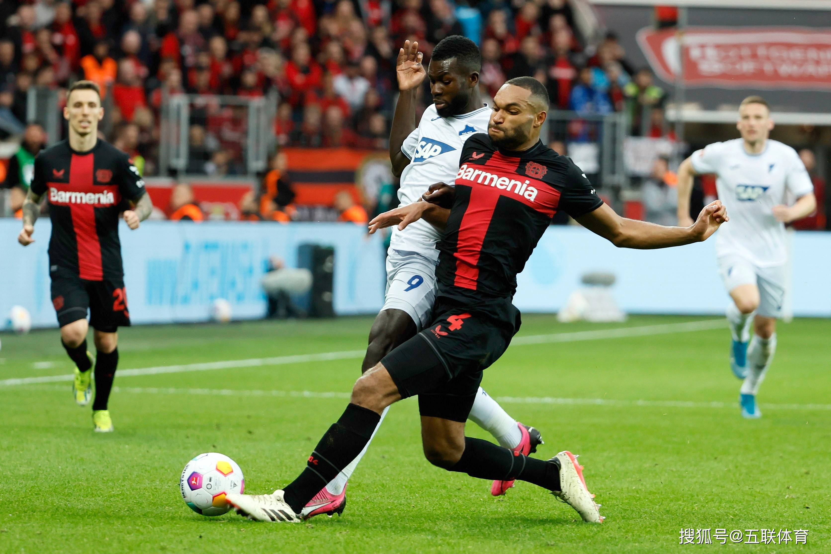 勒沃库森队新外援表现抢眼，给球队提振