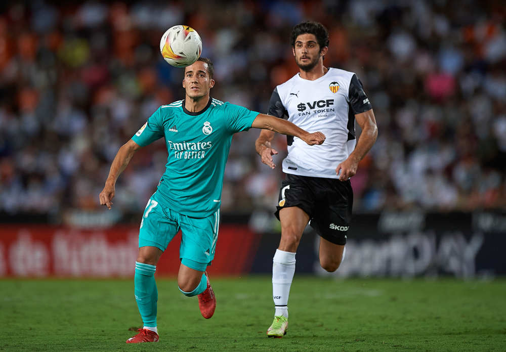 包含巴伦西亚客场逆转取胜，实力不可小觑的词条