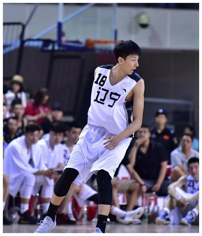 墨西哥篮球小将获得高中最有潜力奖的简单介绍