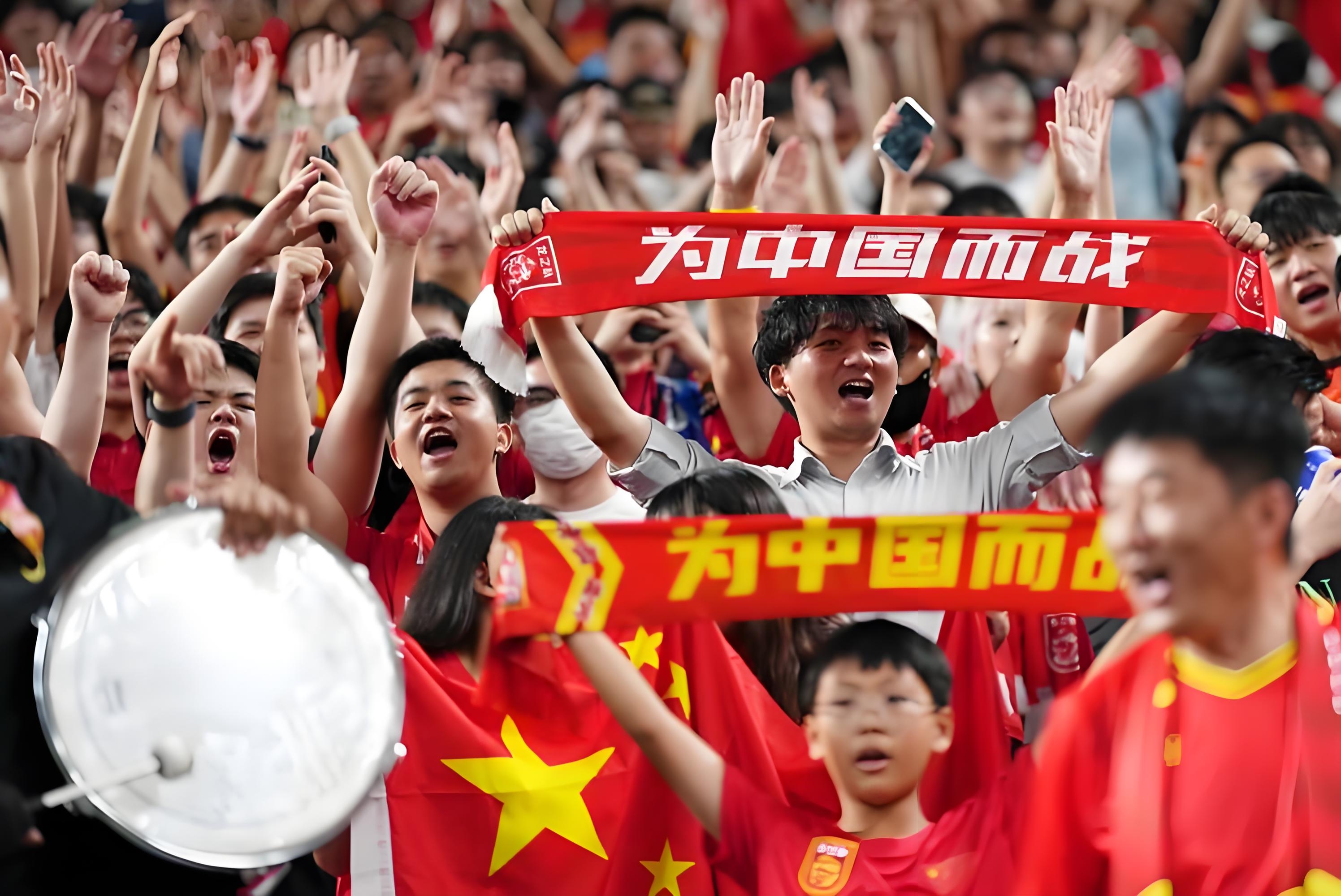 国内足球赛事备受关注，球队竞争激烈